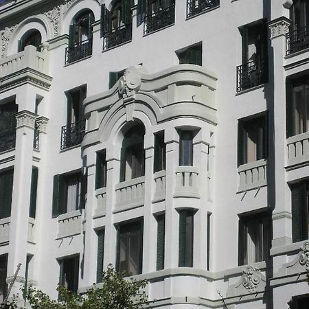 Hostal Trevinca Madrid Exterior foto